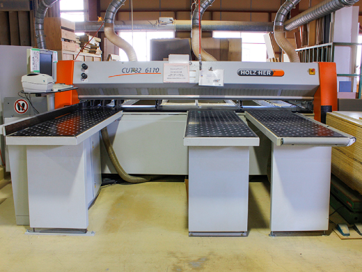 イエザキインテリア工房 機器設備紹介・ランニングソー